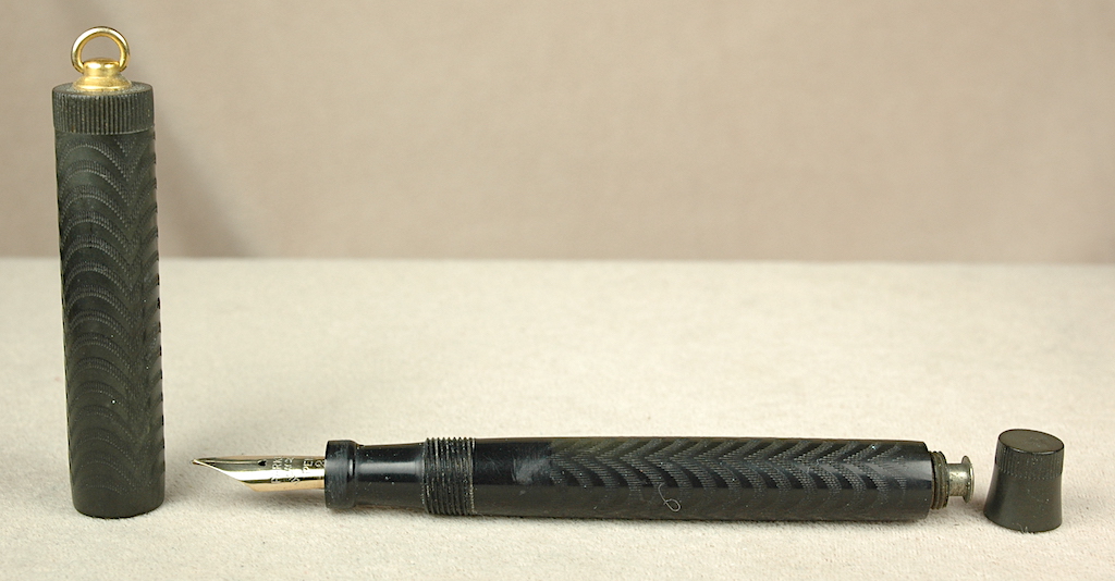 Vintage Pens: 5372: Parker: Lucky Curve 2 1/2